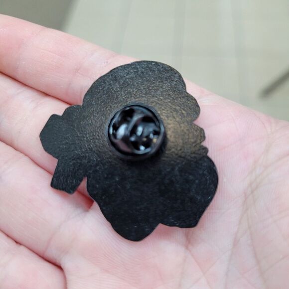 2/$20 Brand New Nintendo Super Mario Pin Brooch - Picture 2 of 3